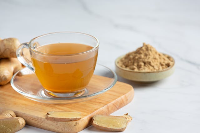 ginger tea with sugar